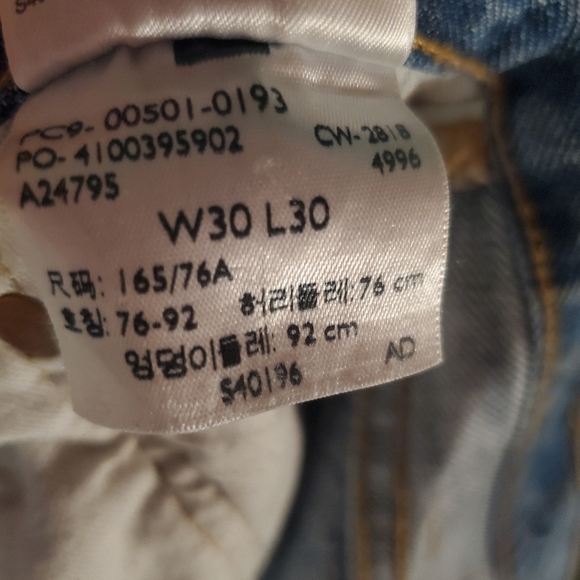 Levi’s 501 Distressed High Waisted Jeans - Picture 7 of 7
